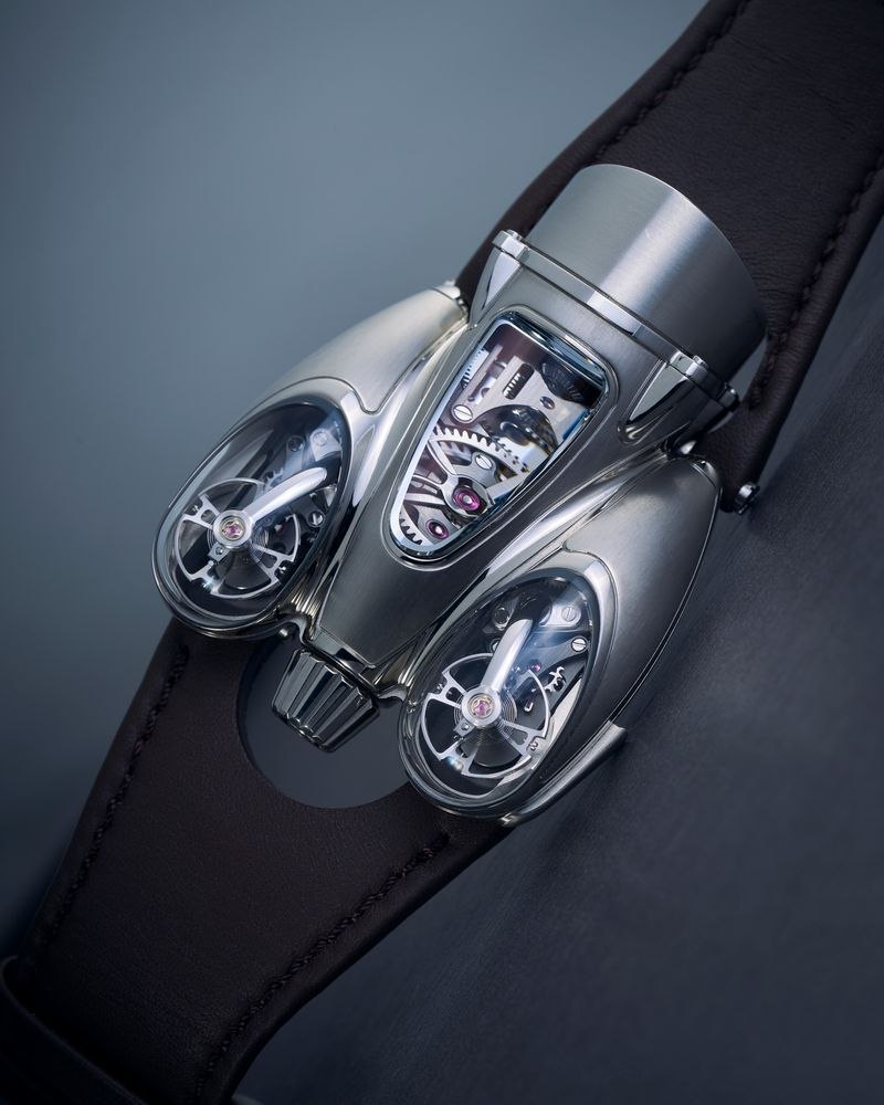 MB&F Horological Machine No.9 Flow —